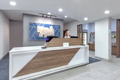 Photo 3 - Holiday Inn Express & Suites Granbury by IHG