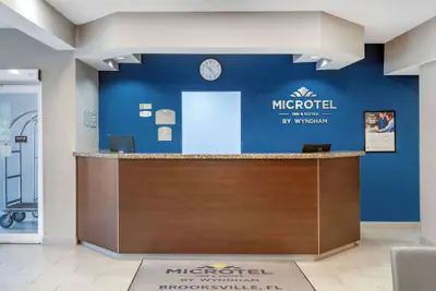 Photo 4 - Microtel Inn & Suites by Wyndham Brooksville