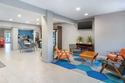 Photo 3 - Microtel Inn & Suites by Wyndham Brooksville