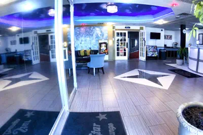 Photo 3 - R Nite Star Hotel
