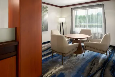 Photo 2 - Fairfield Inn & Suites by Marriott Bedford