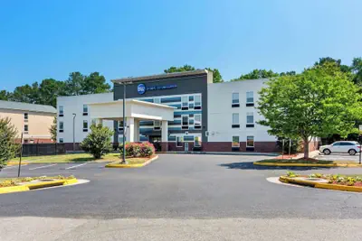 Photo 2 - Best Western Doswell Hotel