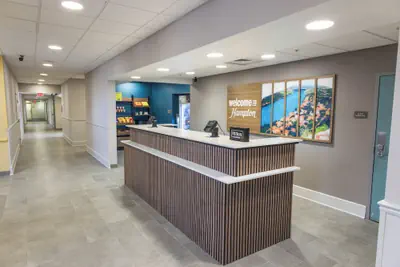 Photo 3 - Hampton Inn & Suites Austin - Lakeway