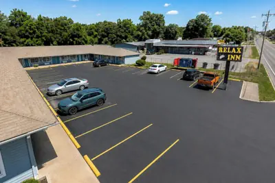 Photo 2 - Relax Inn Dover Near Speedway