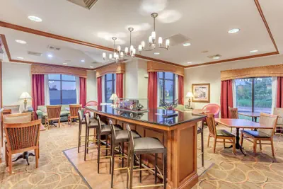 Photo 3 - Hampton Inn Auburn