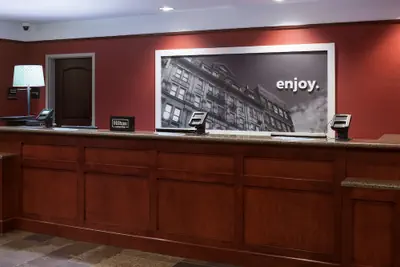 Photo 5 - Hampton Inn & Suites Oklahoma City-Bricktown