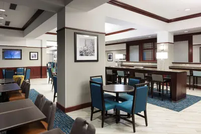 Photo 4 - Hampton Inn & Suites Oklahoma City-Bricktown