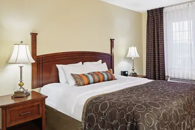 Photo 5 - Staybridge Suites Milwaukee Airport South by IHG