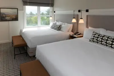 Photo 5 - The White Mountain Hotel & Resort