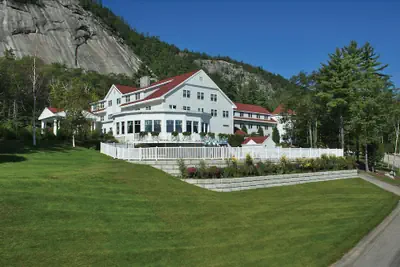 Photo 2 - The White Mountain Hotel & Resort
