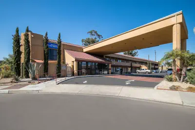 Photo 2 - Americas Best Value Inn Redlands San Bernardino