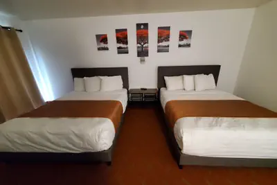 Photo 4 - Trail's End Motel Sheridan