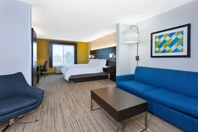 Photo 3 - Holiday Inn Express Hotel & Suites Cleveland - Richfield by IHG