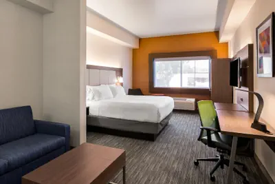 Photo 4 - Holiday Inn Express & Suites Oroville Lake by IHG