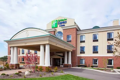 Photo 2 - Holiday Inn Express & Suites Howell by IHG