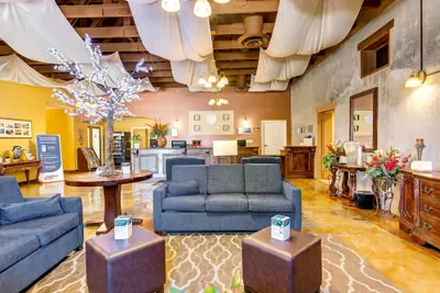 Photo 4 - Comfort Inn Pomona near Fairplex