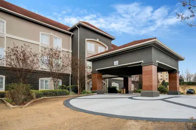 Photo 2 - La Quinta Inn & Suites by Wyndham Vicksburg