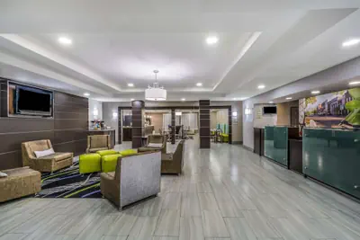 Photo 4 - La Quinta Inn & Suites by Wyndham Canton MS