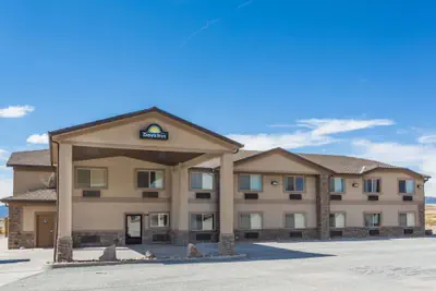 Photo 2 - Days Inn by Wyndham Beaver