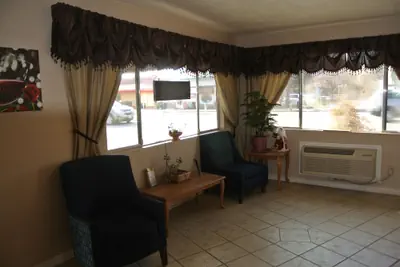 Photo 3 - Vino Inn & Suites