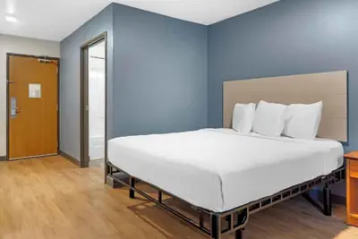 Photo 4 - Studio 6 Extended Stay Fort Myers FL