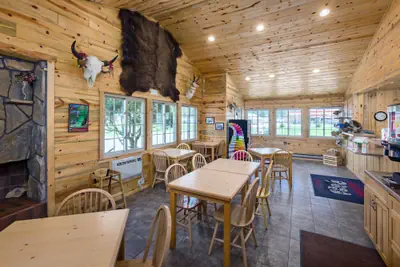 Photo 3 - Rock Crest Lodge And Cabins