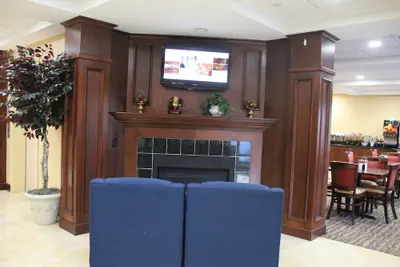 Photo 4 - Comfort Inn & Suites Scarborough - Portland