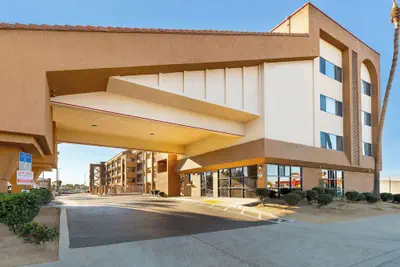 Photo 2 - Days Inn by Wyndham Chula Vista/San Diego