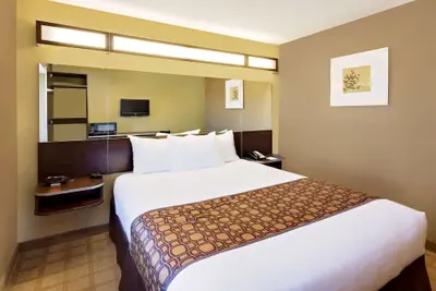 Photo 4 - Microtel Inn & Suites by Wyndham Prairie du Chien