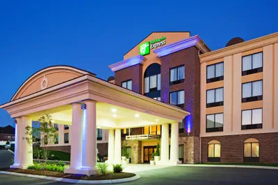 Photo 2 - Holiday Inn Express & Suites Smyrna by IHG