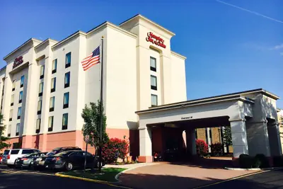 Photo 2 - Hampton Inn & Suites Chesapeake-Battlefield Blvd.