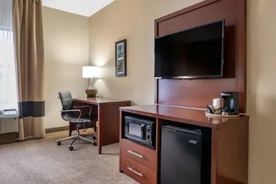 Photo 4 - Comfort Inn Louisville Southwest