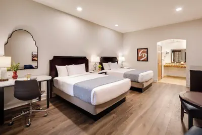 Photo 5 - Ayres Hotel Redlands – Loma Linda