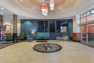 Photo 4 - Drury Inn & Suites Baton Rouge