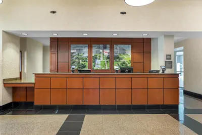 Photo 5 - Drury Inn & Suites Baton Rouge