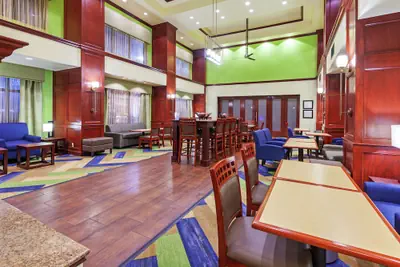 Photo 4 - Hampton Inn & Suites Tulsa North/Owasso