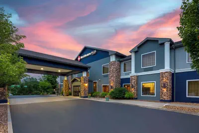 Photo 2 - Best Western Plus Victor Inn & Suites