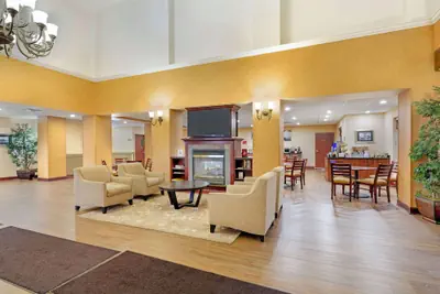 Photo 5 - Best Western Plus Victor Inn & Suites