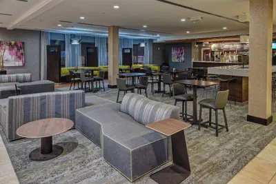 Photo 4 - Courtyard by Marriott Lima
