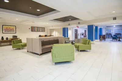 Photo 5 - Holiday Inn Express & Suites Ocean Springs by IHG