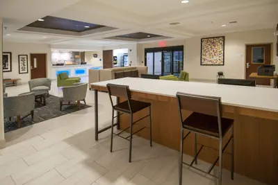 Photo 4 - Holiday Inn Express & Suites Ocean Springs by IHG