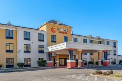 Photo 2 - Comfort Suites Airport South