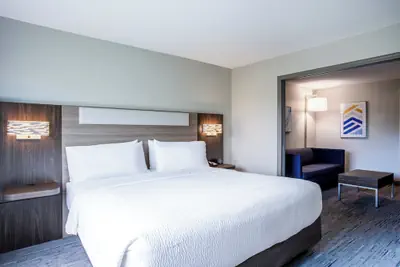 Photo 5 - Holiday Inn Express & Suites Bradenton East-Lakewood Ranch by IHG