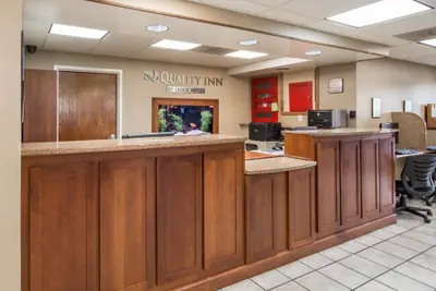 Photo 4 - Quality Inn Merchants Drive