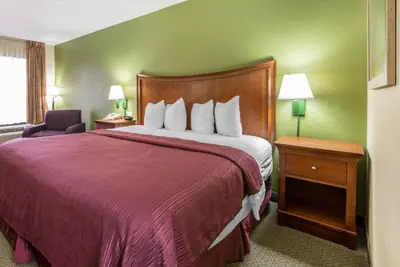 Photo 5 - Quality Inn Merchants Drive
