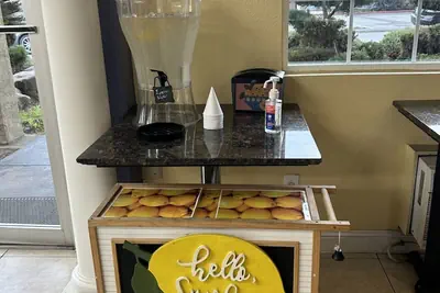 Photo 4 - Days Inn by Wyndham Turlock