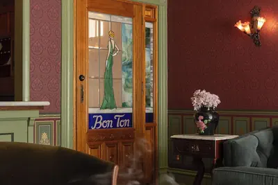 Photo 3 - St. Elmo Hotel