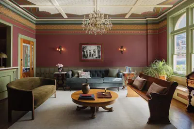 Photo 5 - St. Elmo Hotel