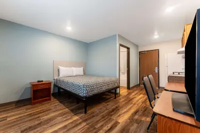 Photo 5 - WoodSpring Suites Macon West I-475