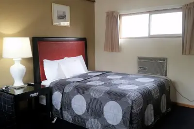 Photo 4 - Simplicity Inn